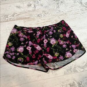 Old Navy Active Stretch Tech Floral Print Shorts Size XL Quick Dry